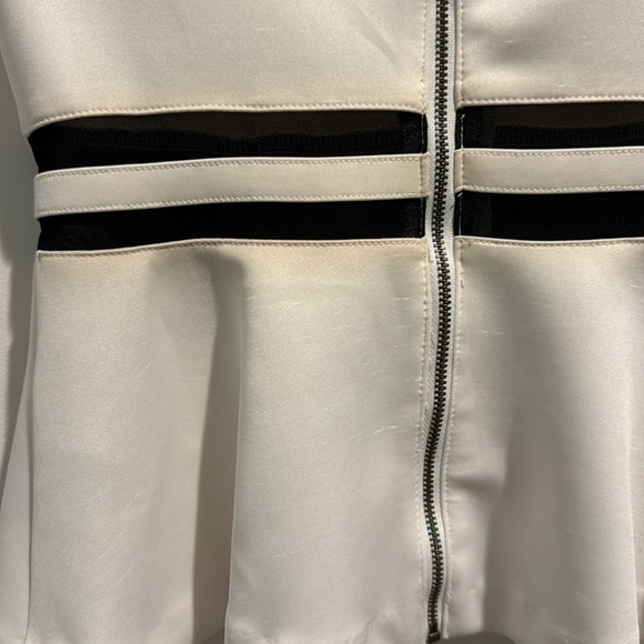 Guess Peplum Sleeveless Blouse White Sz M - Picture 4 of 7